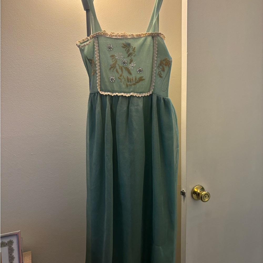 ZARA GREEN DRESS  with Floral Embroidery